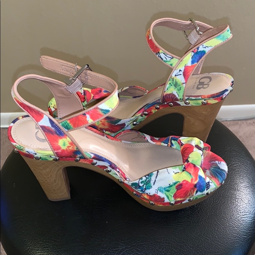 GIANNI BINI FLORAL WOODEN BOTTOM SANDAL
